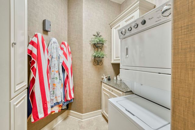 1100 Lakewood Drive, Monett, MO 65708