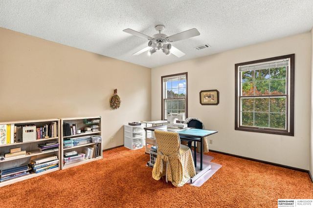1223 N 123rd Circle, Omaha, NE 68154
