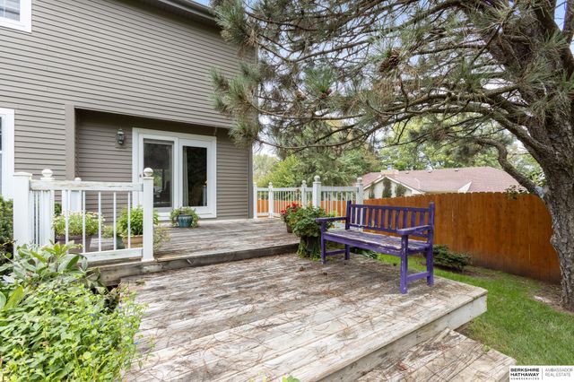 1223 N 123rd Circle, Omaha, NE 68154