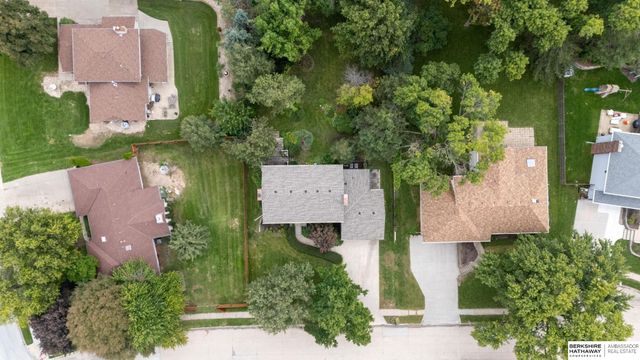 1223 N 123rd Circle, Omaha, NE 68154