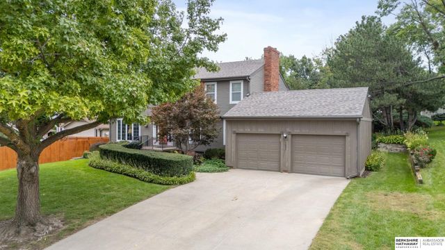 1223 N 123rd Circle, Omaha, NE 68154