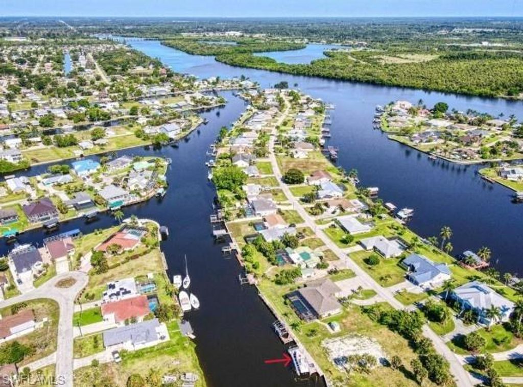 13425 Marquette BLVD, FORT MYERS, FL 33905 — photo 2