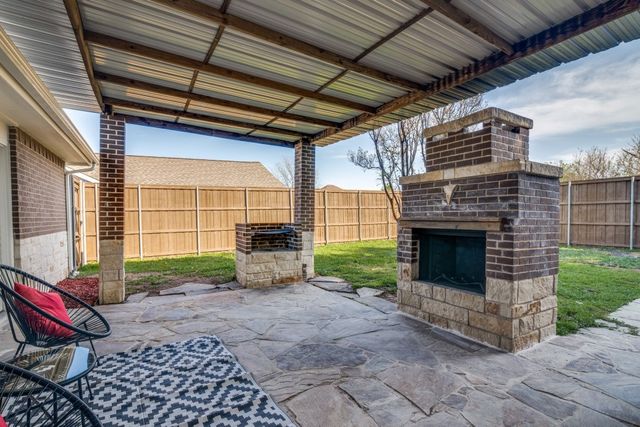 8102 Chesham Drive, Rowlett, TX 75088