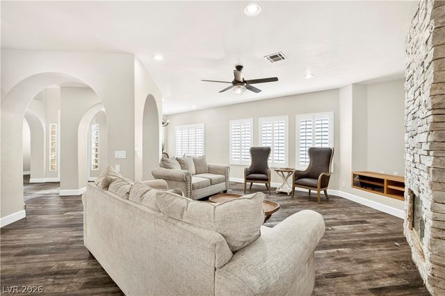 1135 Calico Ridge Drive, Henderson, NV 89011