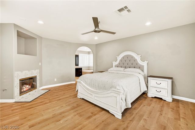 1135 Calico Ridge Drive, Henderson, NV 89011