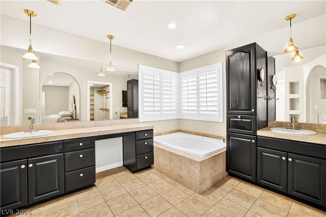1135 Calico Ridge Drive, Henderson, NV 89011