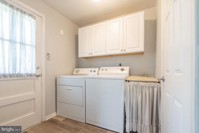 1042 WARREN RD, West Chester, PA 19382