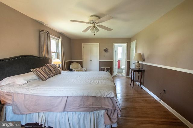 1042 WARREN RD, West Chester, PA 19382