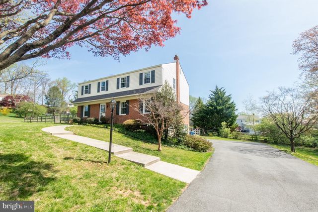 1042 WARREN RD, West Chester, PA 19382