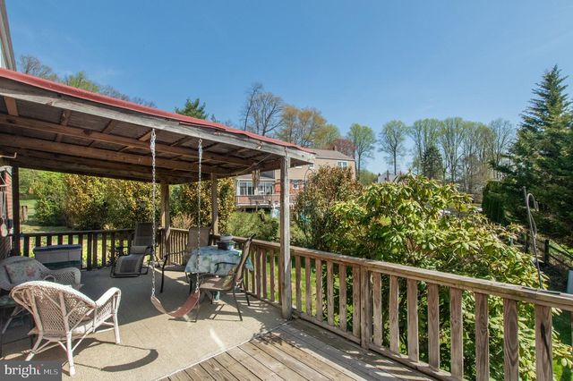 1042 WARREN RD, West Chester, PA 19382