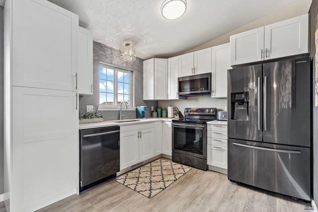 6145 FLINTLOCK CT, Rapid City, SD 57703