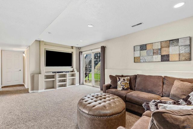 6145 FLINTLOCK CT, Rapid City, SD 57703