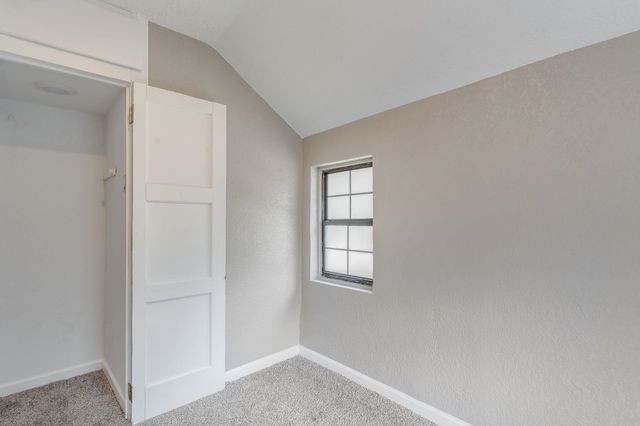 203 W Bridge St, Mulvane, KS 67110