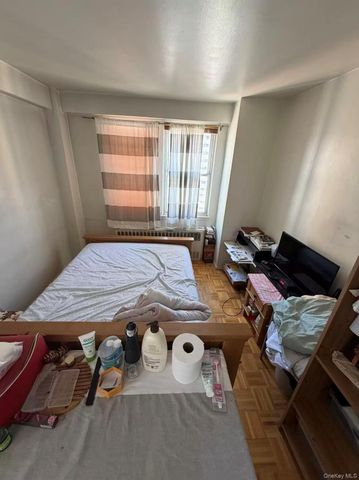 138-10 Franklin Avenue 12D, Flushing, NY 11355
