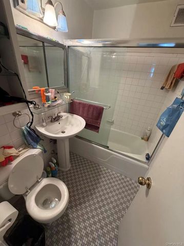 138-10 Franklin Avenue 12D, Flushing, NY 11355