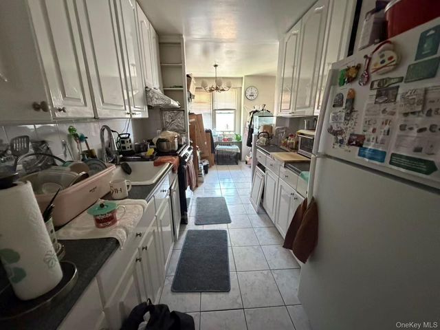 138-10 Franklin Avenue 12D, Flushing, NY 11355