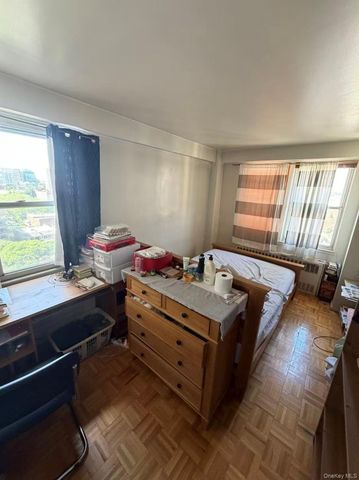 138-10 Franklin Avenue 12D, Flushing, NY 11355