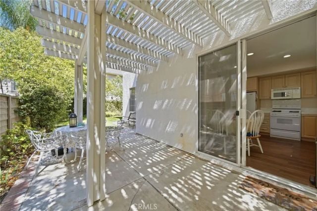 27123 Saddlepeak Trail, Valencia, CA 91354