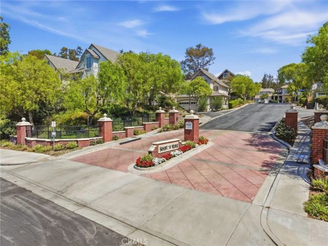 27123 Saddlepeak Trail, Valencia, CA 91354