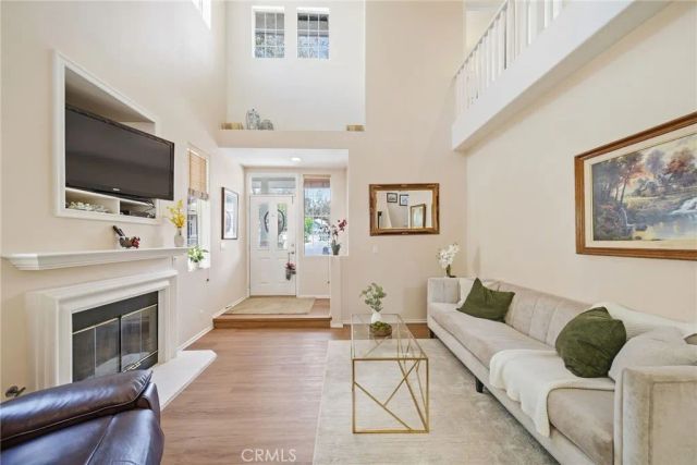 27123 Saddlepeak Trail, Valencia, CA 91354