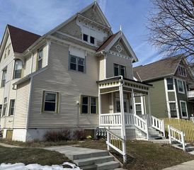 2441 N 1st STREET #2443, Milwaukee, WI 53212