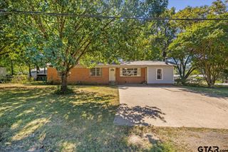 672 Diane St., Tyler, TX 75708