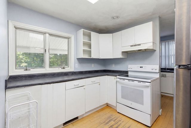 17 West Street, Brockton, MA 02301