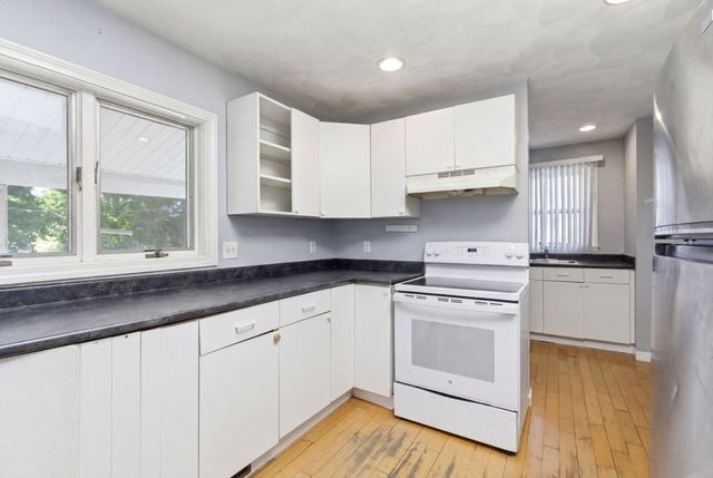 17 West Street, Brockton, MA 02301