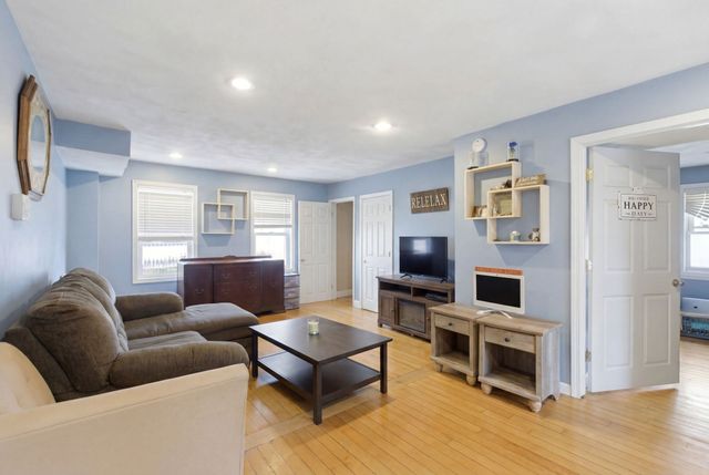 17 West Street, Brockton, MA 02301