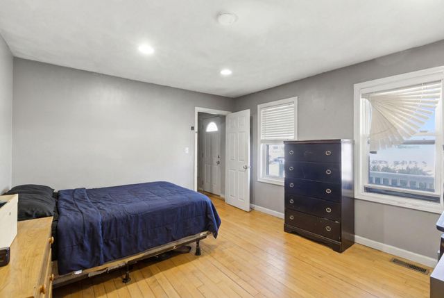 17 West Street, Brockton, MA 02301