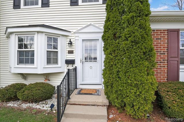 19555 Dartmouth Place, Northville, MI 48167