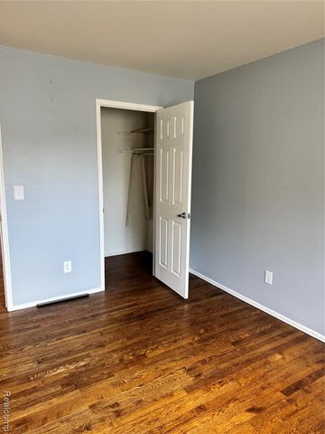 19902 Great Oaks Circle 129, Clinton Township, MI 48036
