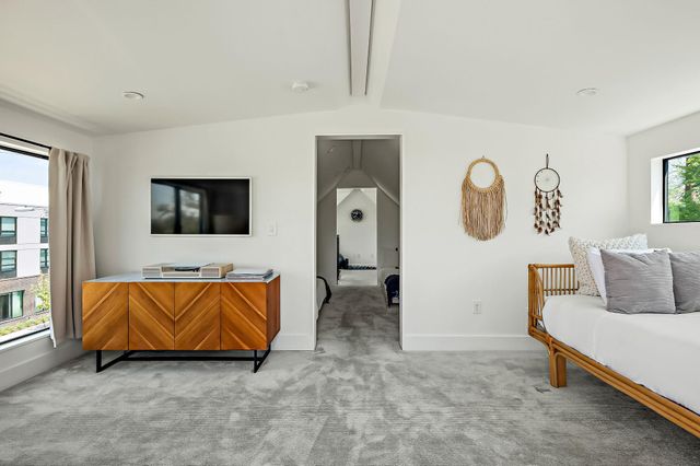 2201 Santa Rosa ST, Austin, TX 78702