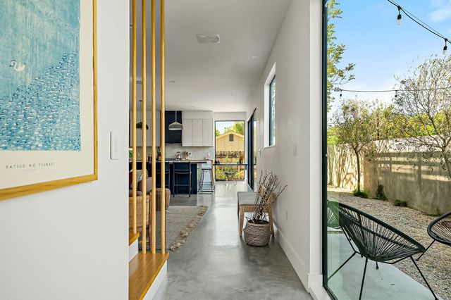 2201 Santa Rosa ST, Austin, TX 78702