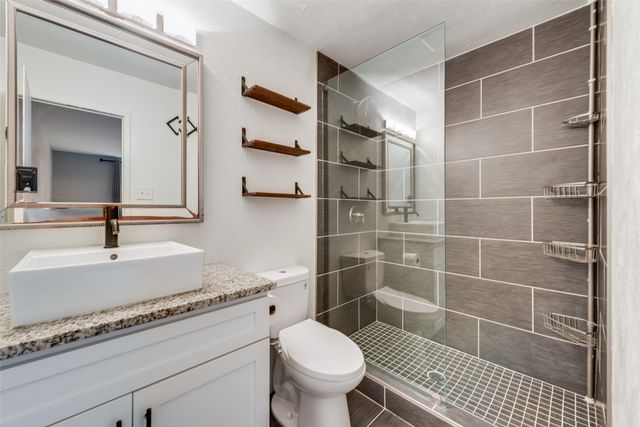 4924 Wagner Drive, The Colony, TX 75056