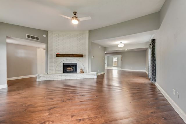 4924 Wagner Drive, The Colony, TX 75056