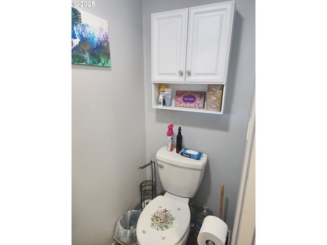 867 Ne JOHNSON St, Myrtle Creek, OR 97457