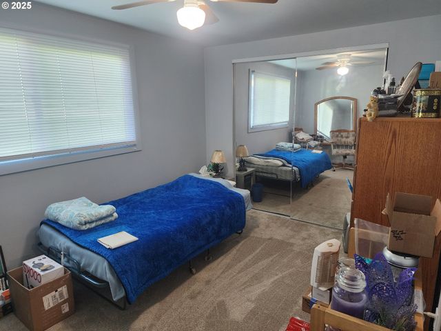 867 Ne JOHNSON St, Myrtle Creek, OR 97457