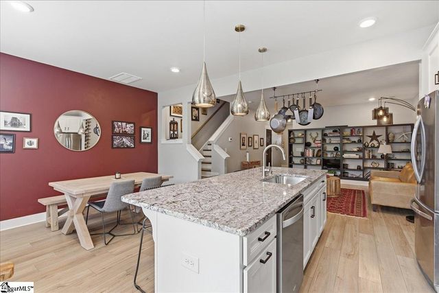 66 Mardale Lane, Greenville, SC 29609