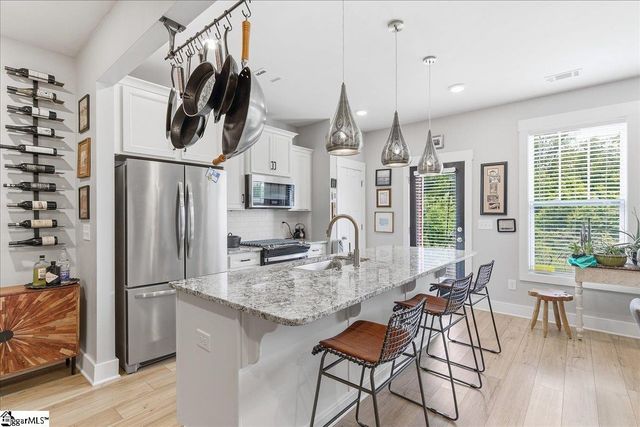 66 Mardale Lane, Greenville, SC 29609