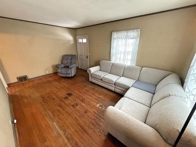 533 Bostwick Avenue, Janesville, WI 53545