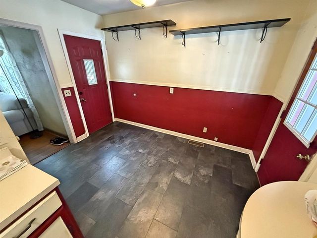 533 Bostwick Avenue, Janesville, WI 53545