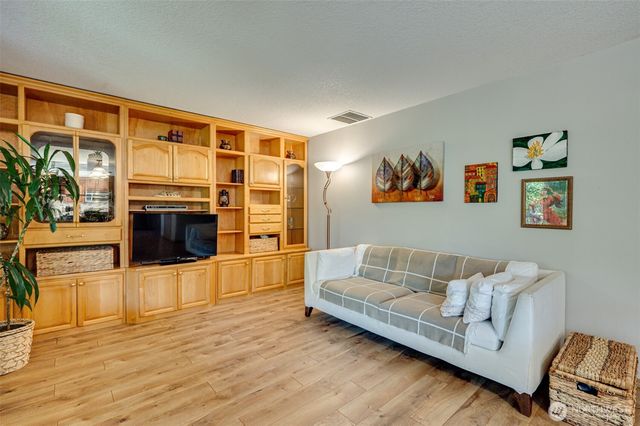 15521 NE 87th Street, Vancouver, WA 98682