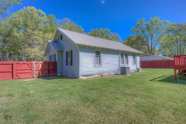 141 W Mckinley Avenue, Haughton, LA 71037