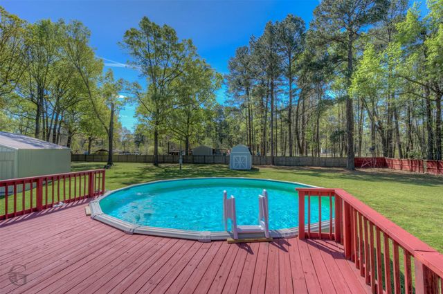 141 W Mckinley Avenue, Haughton, LA 71037