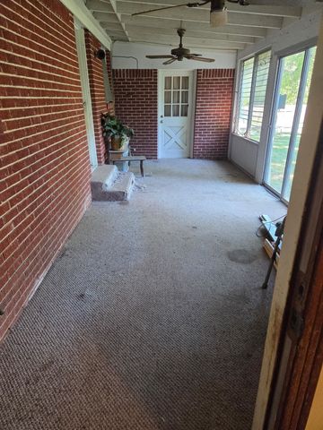 216 E CAROLANNE BLVD, Marshall, TX 75672