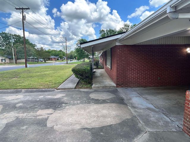 216 E CAROLANNE BLVD, Marshall, TX 75672