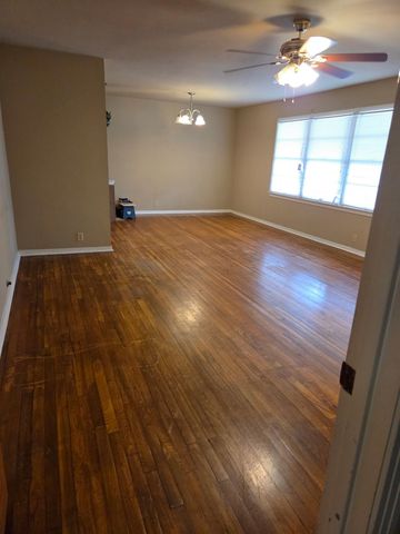 216 E CAROLANNE BLVD, Marshall, TX 75672