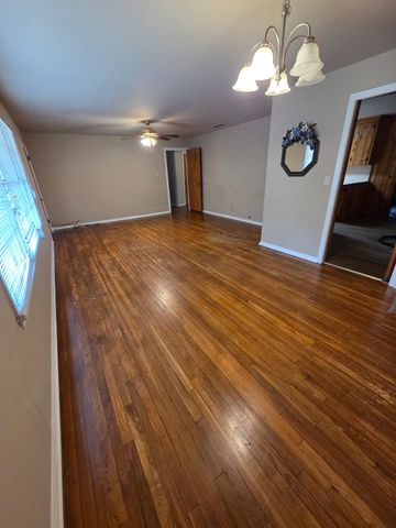 216 E CAROLANNE BLVD, Marshall, TX 75672