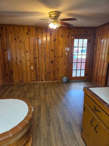 216 E CAROLANNE BLVD, Marshall, TX 75672